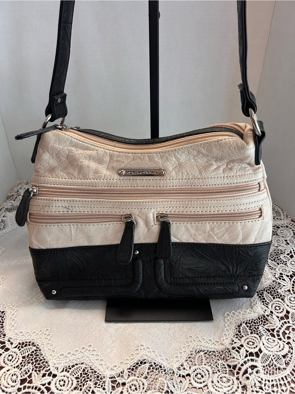 Stone Mountain USA Two-Tone Isla Double Zip Hobo Bag - Cream & Black